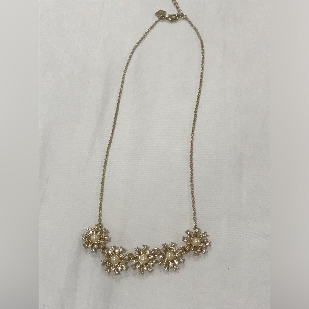 Banana Republic Flower Necklace